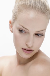 Beauty portrait of woman. Photo : Jan Scherders