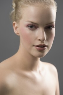 Beauty portrait of woman. Photo : Jan Scherders