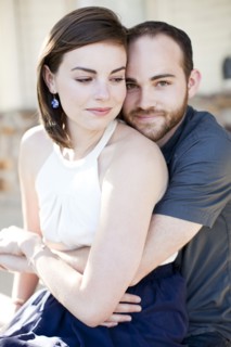 Happy young couple together. Photo : Jessica Peterson
