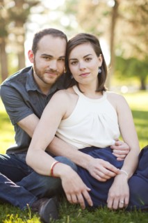 Happy young couple together. Photo : Jessica Peterson