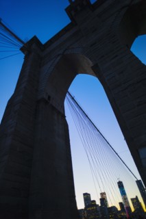 Brooklyn bridge at dusk.