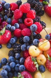 Heap of fresh fruits. Photo : Daniel Grill