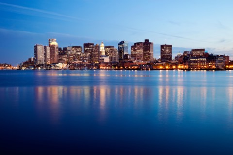 Boston at sunset. Photo : Henryk Sadura