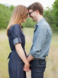 Portrait of young couple. Photo : Jessica Peterson