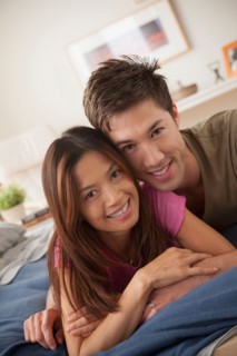 Portrait of happy couple. Photo : Rob Lewine