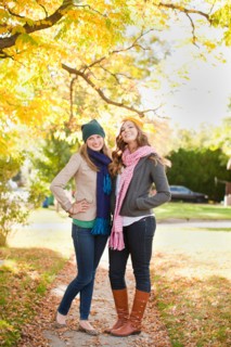 Portrait of two young women in autumn day. Photo : Jessica Peterson