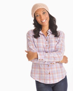 Portrait of mid adult woman.
