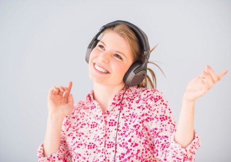 Portrait of woman in headphones