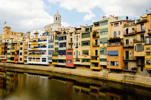 Houses facing river