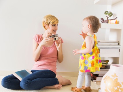 Mother with baby daughter (12-17 months)