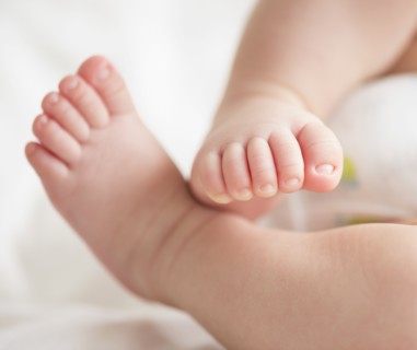 Feet of baby boy (2-5 months).