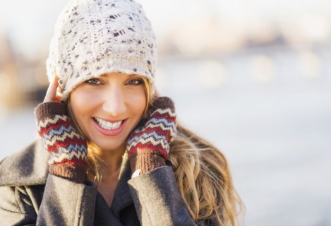 Portrait of bundled woman. USA, New York City, Brooklyn, Williamsburg.
Photo : Daniel Grill