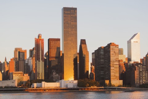 View of skyline at sunset. USA, New York State, New York City.
Photo : fotog