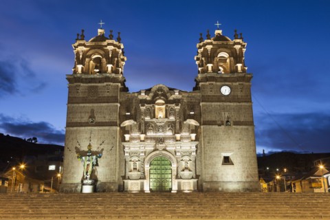 Cathedral at Plaza de amas mayor. Peru, Puno.
Photo : Henryk Sadura