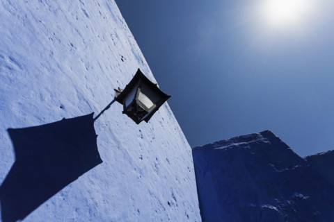 Street light on Monasterio de Santa Catalina. Peru, Arequipa, Monasterio de Santa Catalina.
Photo