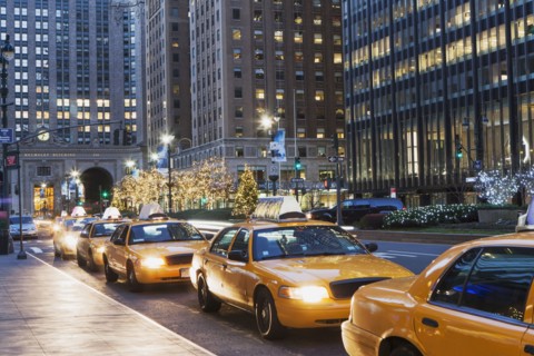 Taxi stand. New York City, USA.
Photo : ALAN SCHEIN
