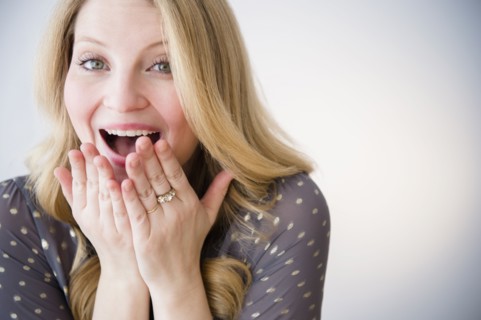 Portrait of blond woman smiling.
Photo : Jamie Grill