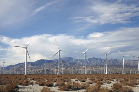 Landscape with wind turbines.
Photo :  Winslow Productions