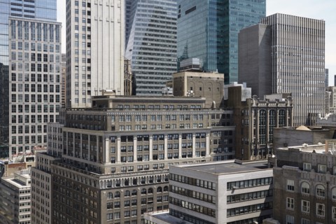 View of skyscrapers.
Photo :  Winslow Productions