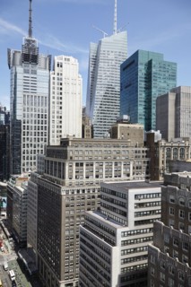 View of skyscrapers.
Photo :  Winslow Productions