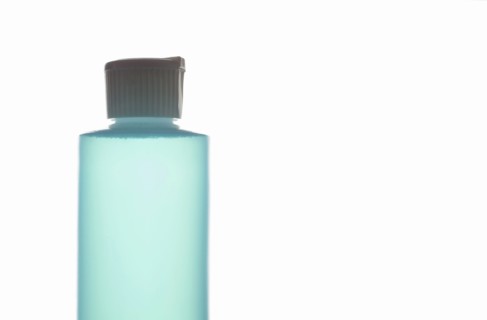 Studio shot of beauty product.
Photo : Tetra Images