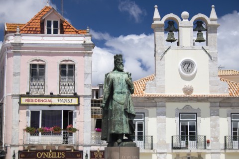 Plaza 5 de Outubro. Cascais, Portugal.