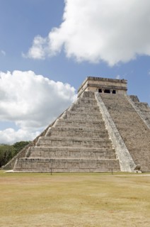 Ancient Mayan pyramid of Kukulkan