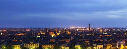 Italy, Emilia-Romagna, Bologna, Cityscape at dusk