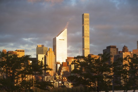 USA, New York State, New York City, Manhattan, City with overcast sky