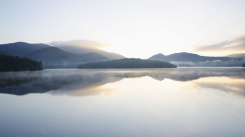 USA, New York, Sunrise over Lake Placid