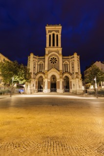 France, Auvergne-Rhone-Alpes, Saint-Etienne, Saint-Charles-de-Borrome Cathedral at night