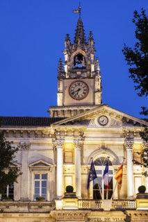 France, Provence-Alpes-Cote d'Azur, Avignon, Avignon City Hall at dusk