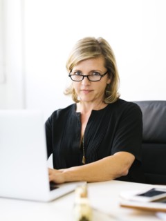 Portrait of Mature woman in eyeglasses