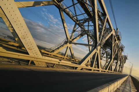 Ukraine, Dnepropetrovsk Region, Dnepropetrovsk city, Empty steel bridge