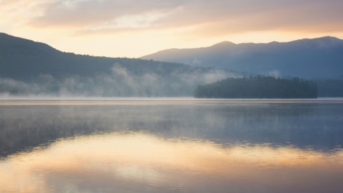 USA, New York, Lake Placid at sunrise
