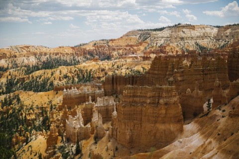 USA, Utah, Sedimentary rocks in Bryce Canyon National Park