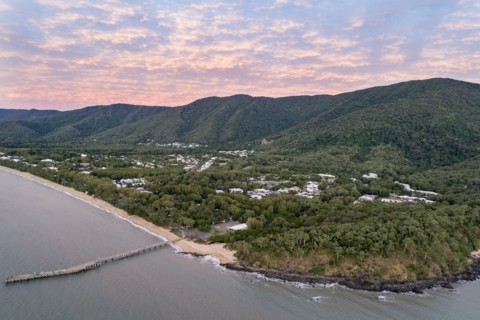 Australia, Queensland, Coast at dusk