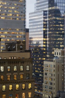 USA, New York, New York City, Reflections on skyscraper