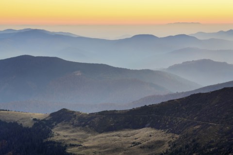 Ukraine, Zakarpattia region, Rakhiv district, Carpathians, Chornohora, Mountain landscape with mist