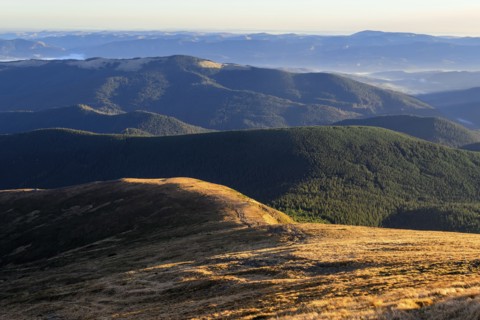 Ukraine, Zakarpattia region, Carpathians, Chornohora, Landscape with mountain Hoverla