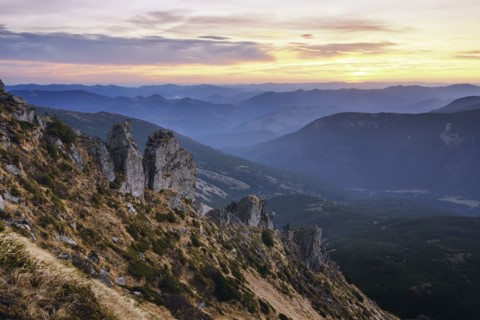 Ukraine, Ivano-Frankivsk region, Verkhovyna district, Carpathians, Chornohora, Sunset over Mountain Shpytsi