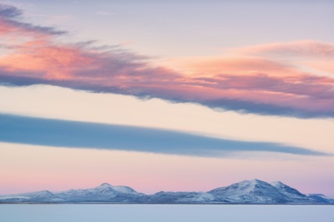 USA, Oregon, Alford Desert, Winter Sunset over mountains
