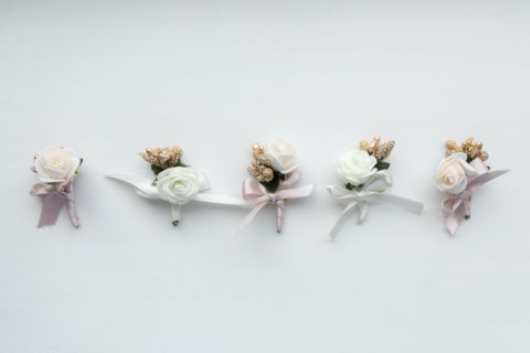 Wedding bouquets in a row