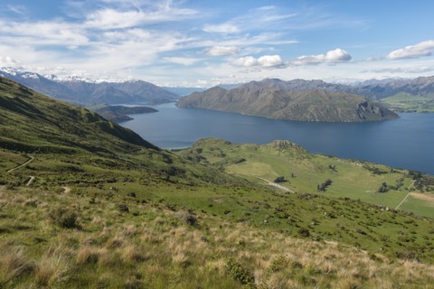 Mountains by Lake Wanaka in New Zealand