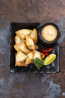 Fried fish appetizer with sauce