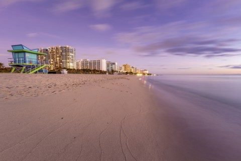 USA, Florida, Miami, Lifeguard hut and hotels on beach