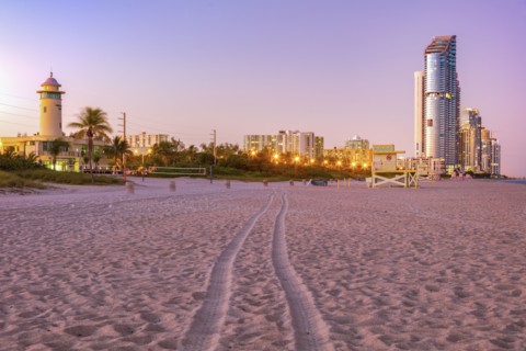 USA, Florida, Sunny Isles Beach, Illuminated buildings at beach