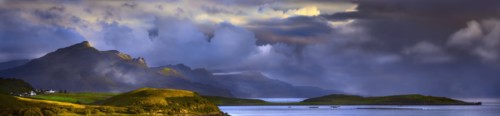 Scotland, Isle of Skye, Storm clouds in Scottish Highlands