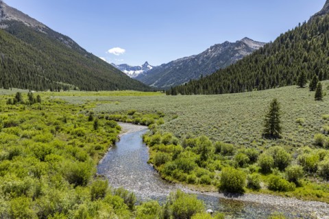 USA, Idaho, Sun Valley, Landscape with river and mountains