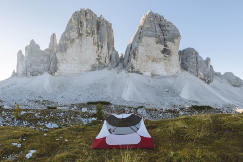 Italy, South Tirol, Sexten Dolomites, Tre Cime di Lavaredo, Tent in front of rock formations